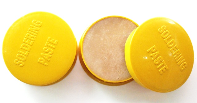Yellow soldering flux